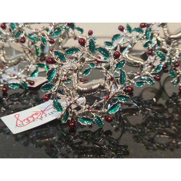 Vintage Reindeer Wreath napkin rings Christmas table Green Leaves & Red Berries - Picture 5 of 10